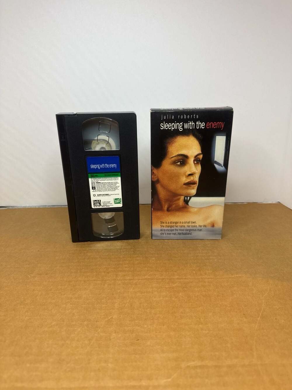 Fox Video Sleeping with the Enemy VHS Movie Starring Julia Roberts